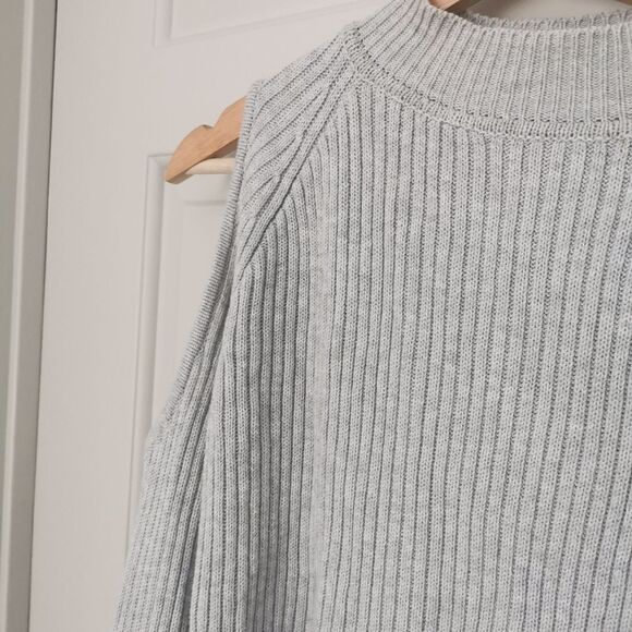 H&M sweater size S - Picture 2 of 4